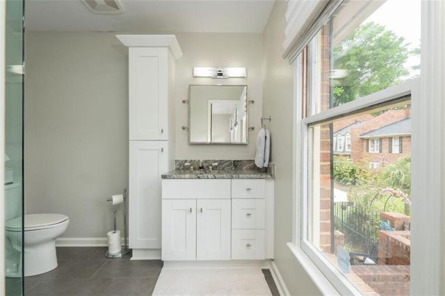 7 Queen Victoria Place, Atlanta, GA 30342