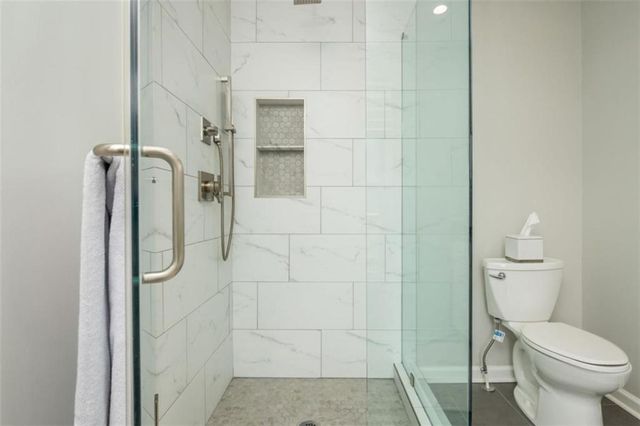 7 Queen Victoria Place, Atlanta, GA 30342