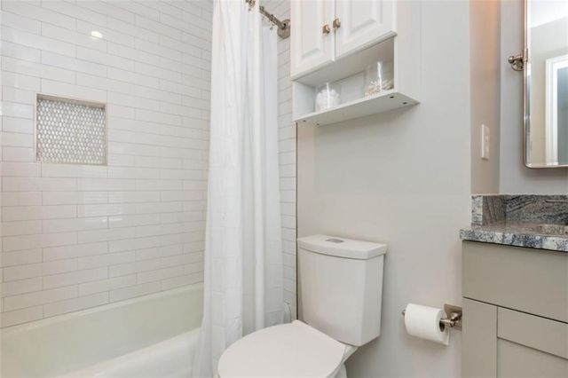 7 Queen Victoria Place, Atlanta, GA 30342