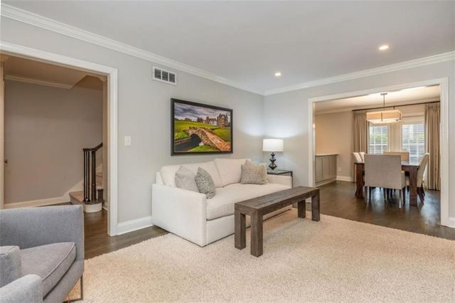 7 Queen Victoria Place, Atlanta, GA 30342