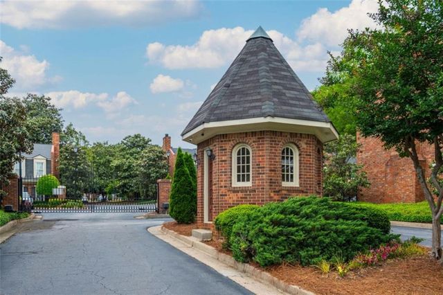 7 Queen Victoria Place, Atlanta, GA 30342