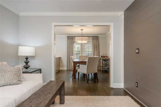 7 Queen Victoria Place, Atlanta, GA 30342