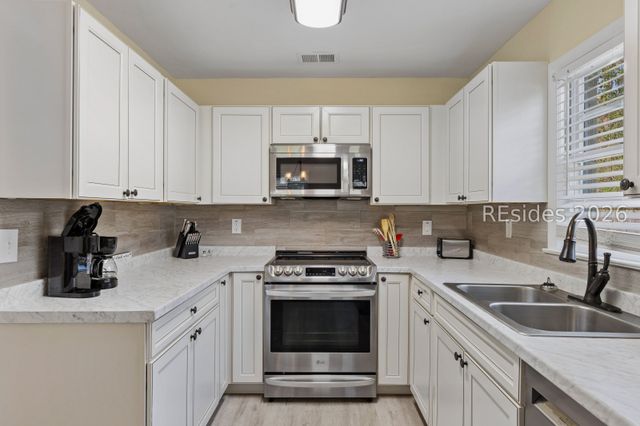 1905 Oconnell St, Beaufort, SC 29902