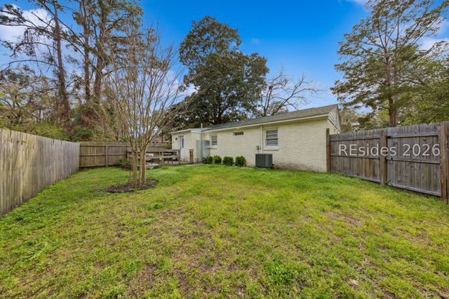 1905 Oconnell St, Beaufort, SC 29902