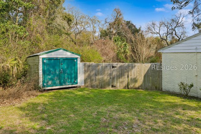 1905 Oconnell St, Beaufort, SC 29902