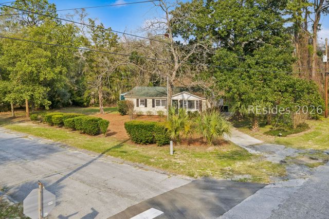 1905 Oconnell St, Beaufort, SC 29902