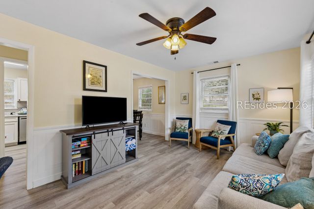 1905 Oconnell St, Beaufort, SC 29902