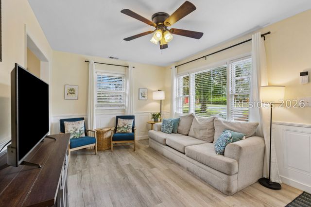 1905 Oconnell St, Beaufort, SC 29902