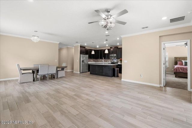 7611 ROCK BROOK Drive, Jacksonville, FL 32222