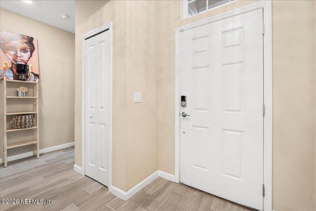 7611 ROCK BROOK Drive, Jacksonville, FL 32222