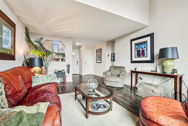 18625 48th Place S, Seatac, WA 98188