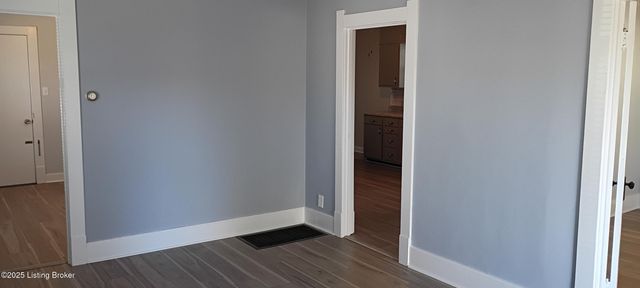 576 Longfield Ave, Louisville, KY 40215