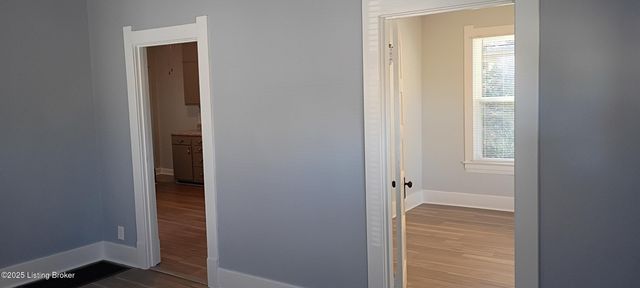 576 Longfield Ave, Louisville, KY 40215