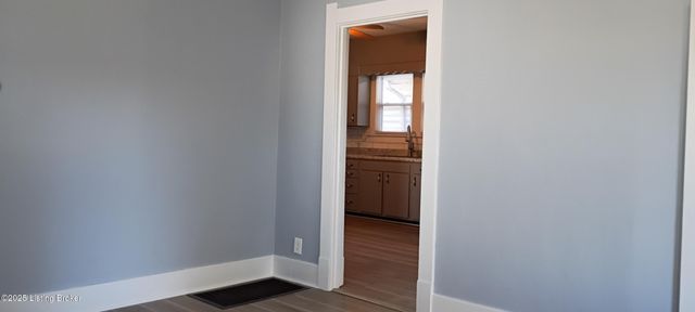 576 Longfield Ave, Louisville, KY 40215