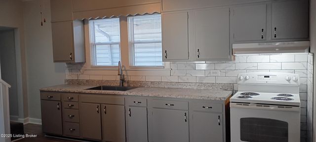 576 Longfield Ave, Louisville, KY 40215