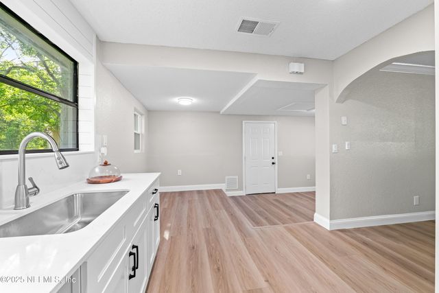5323 ARCHERY Avenue, Jacksonville, FL 32208