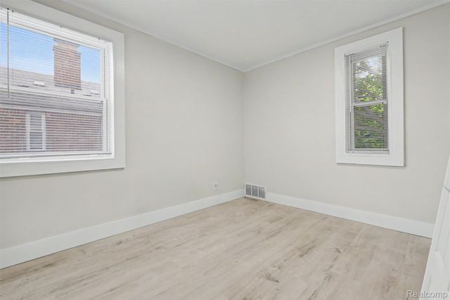 8881 Rutherford Street, Detroit, MI 48228
