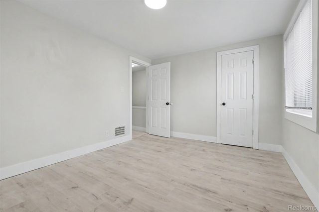 8881 Rutherford Street, Detroit, MI 48228