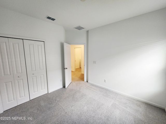 8505 HORSEBIT Circle, Jacksonville, FL 32219