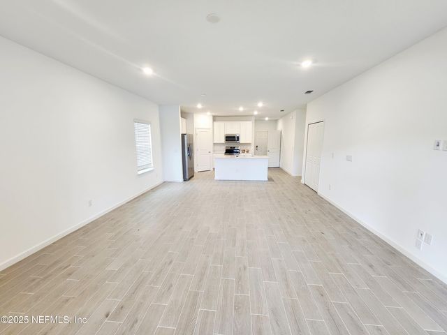 8505 HORSEBIT Circle, Jacksonville, FL 32219