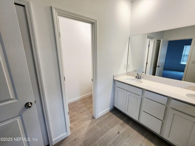 8505 HORSEBIT Circle, Jacksonville, FL 32219