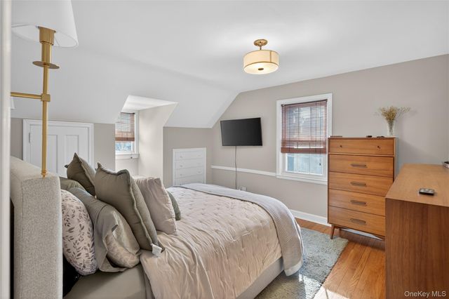 29 Babylon Turnpike, Merrick, NY 11566