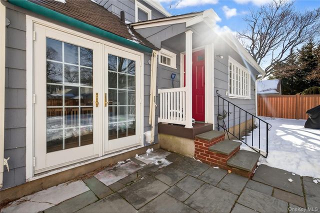 29 Babylon Turnpike, Merrick, NY 11566