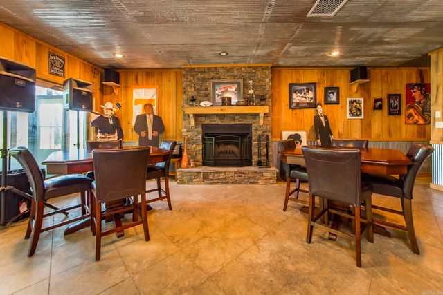 389 Tortoise Bay Rd., Higden, AR 72067