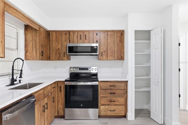 1214 PACE DRIVE NW, Palm Bay, FL 32907