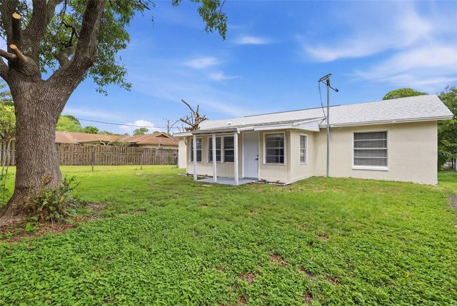 1214 PACE DRIVE NW, Palm Bay, FL 32907