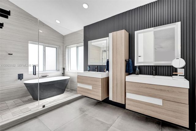 19387 NW 13th St, Pembroke Pines, FL 33029