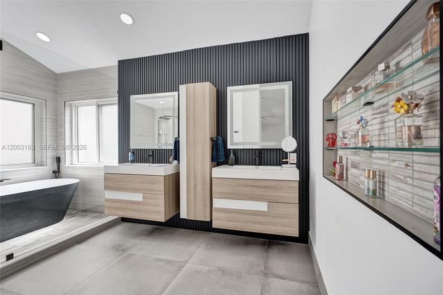 19387 NW 13th St, Pembroke Pines, FL 33029