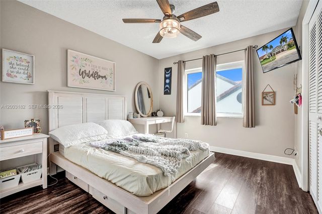 19387 NW 13th St, Pembroke Pines, FL 33029