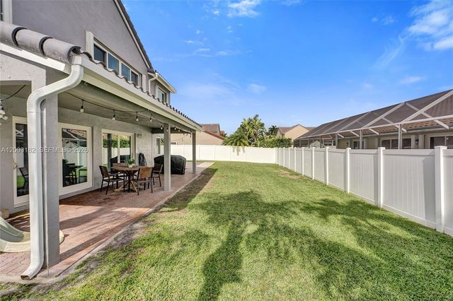 19387 NW 13th St, Pembroke Pines, FL 33029