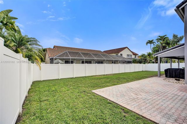 19387 NW 13th St, Pembroke Pines, FL 33029