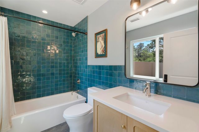 1366 Don Gaspar, Santa Fe, NM 87505