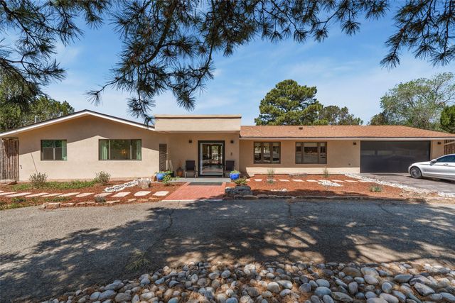 1366 Don Gaspar, Santa Fe, NM 87505