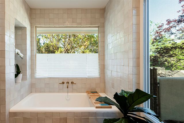 1366 Don Gaspar, Santa Fe, NM 87505