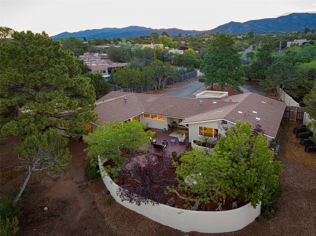 1366 Don Gaspar, Santa Fe, NM 87505