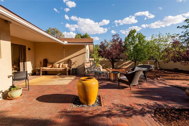1366 Don Gaspar, Santa Fe, NM 87505