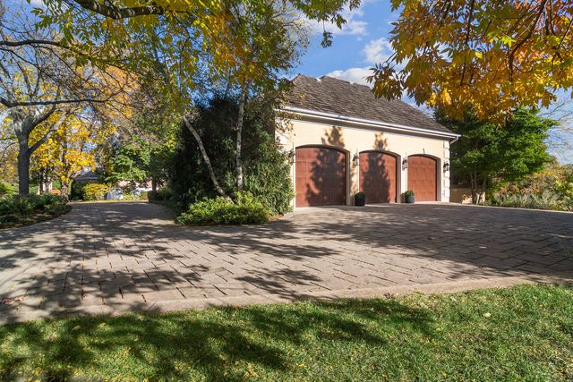 1520 Macalpin Circle, Inverness, IL 60010
