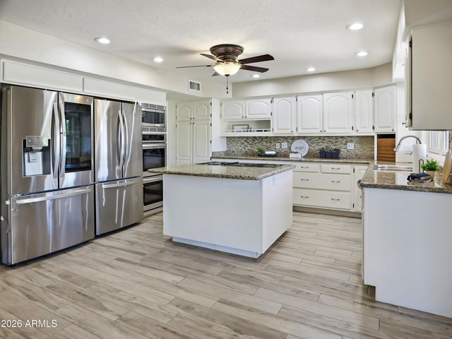 3154 E Inverness Avenue, Mesa, AZ 85204