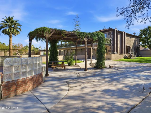 3154 E Inverness Avenue, Mesa, AZ 85204