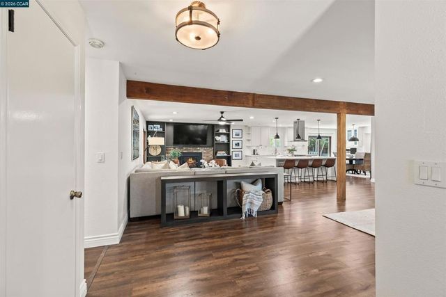 616 Minert Rd, Walnut Creek, CA 94598