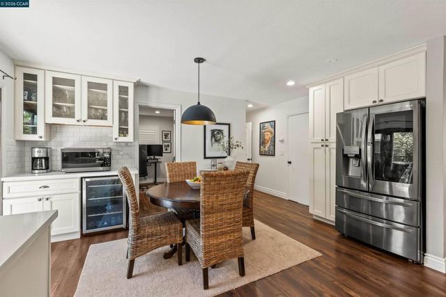 616 Minert Rd, Walnut Creek, CA 94598