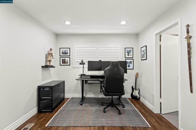 616 Minert Rd, Walnut Creek, CA 94598