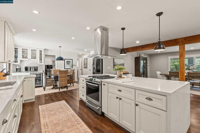 616 Minert Rd, Walnut Creek, CA 94598