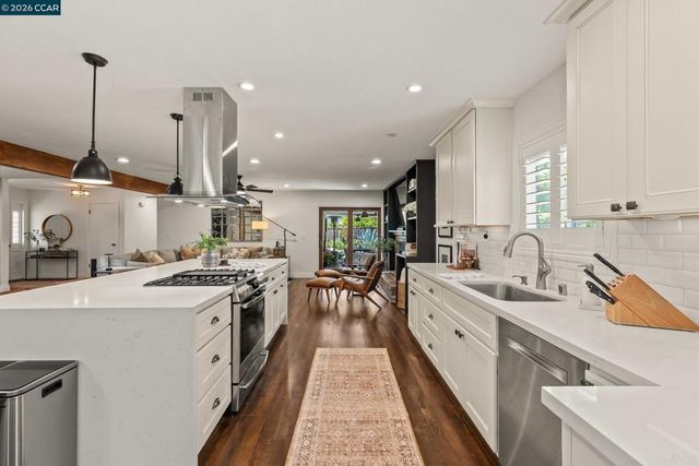 616 Minert Rd, Walnut Creek, CA 94598