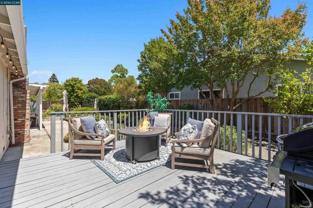 616 Minert Rd, Walnut Creek, CA 94598