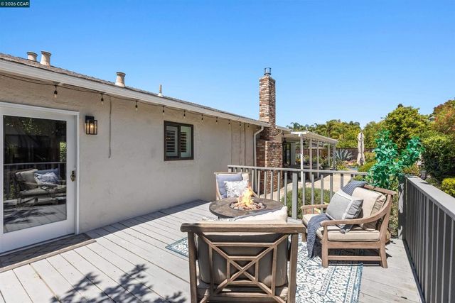 616 Minert Rd, Walnut Creek, CA 94598